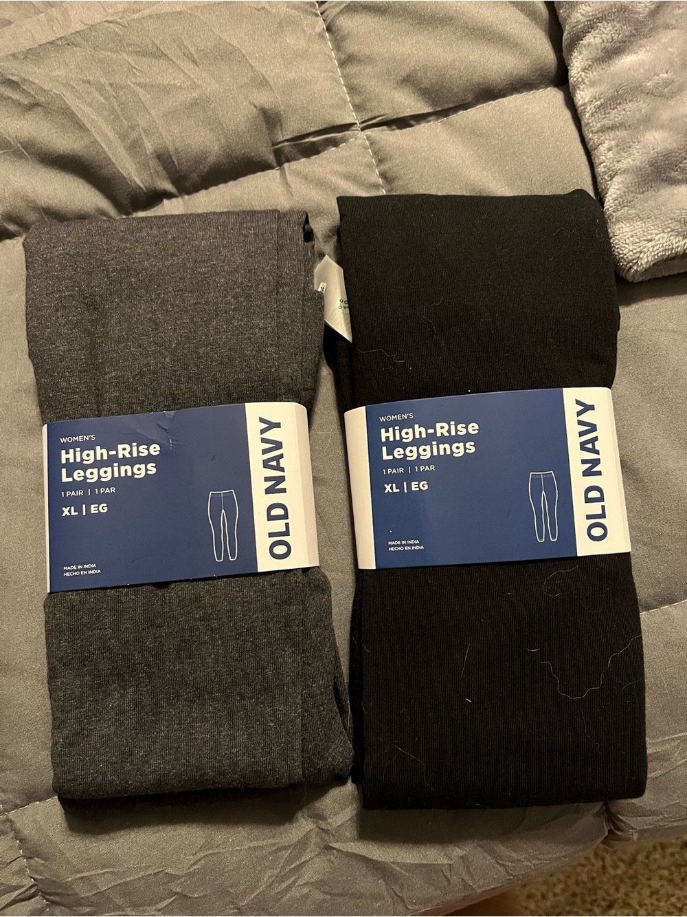 Old Navy Women's High-Rise Leggings - Black & Dark Gray
